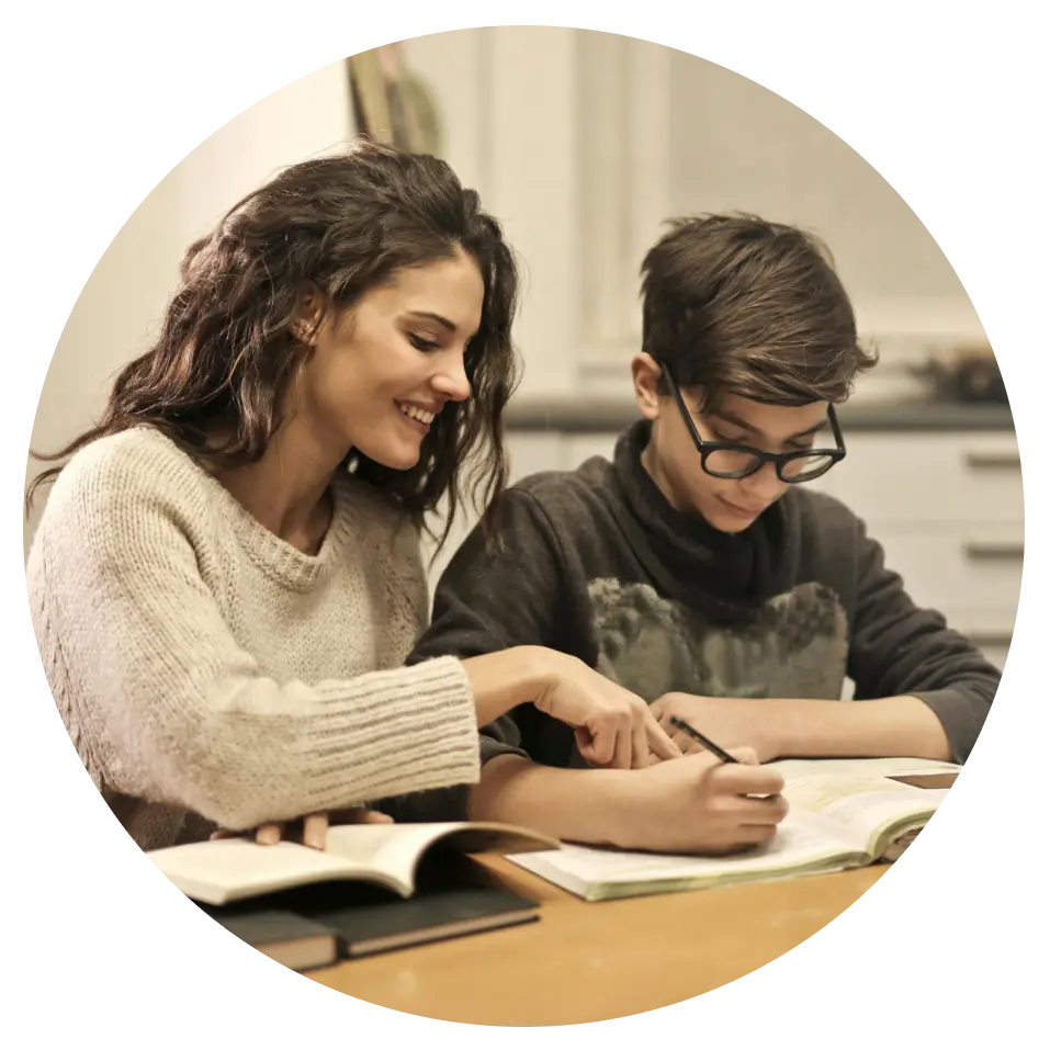 Dyscol accompagne des enfants DYS avec un soutien scolaire adapté Dyscol accompagne des enfants DYS avec un soutien scolaire adapté